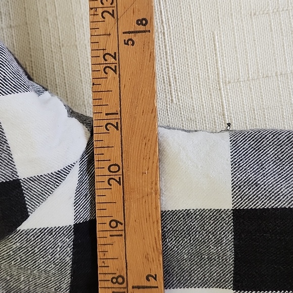 Arrow Sportswear Men's Black and White Buffalo Check Jacket w/Quilted Interior - Picture 12 of 14